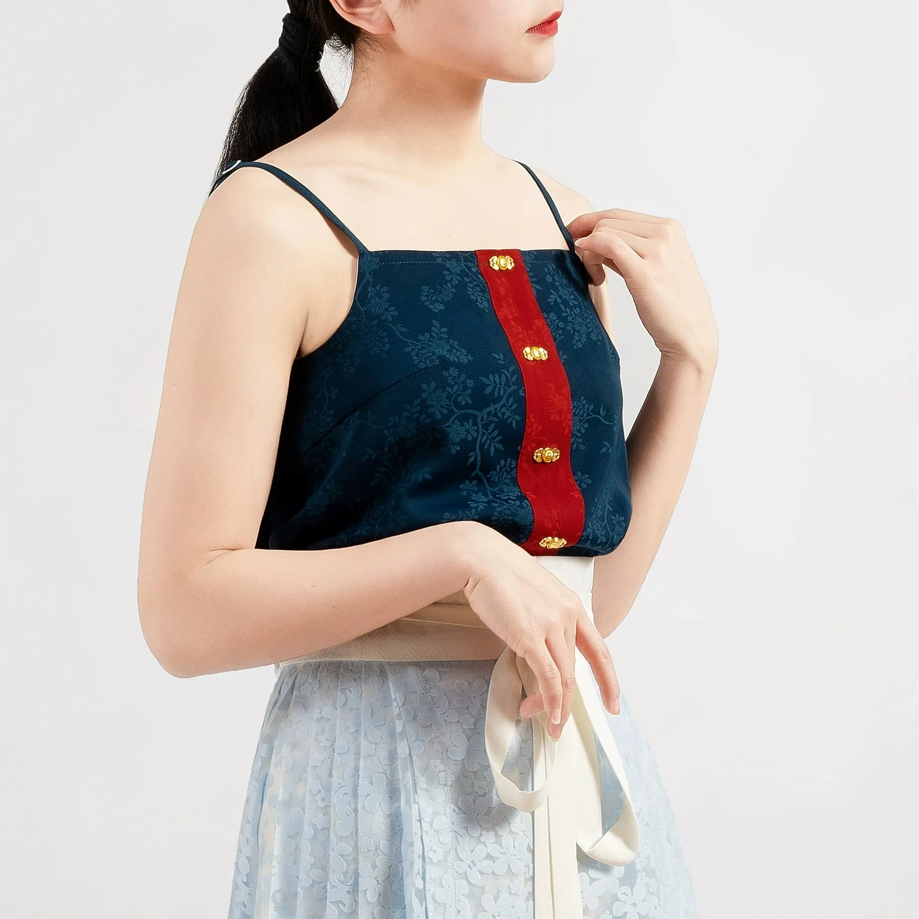 Zan Qing 藏青 Prussian Blue Ming Dynasty Contrast Trim Zhuyao Undergarment